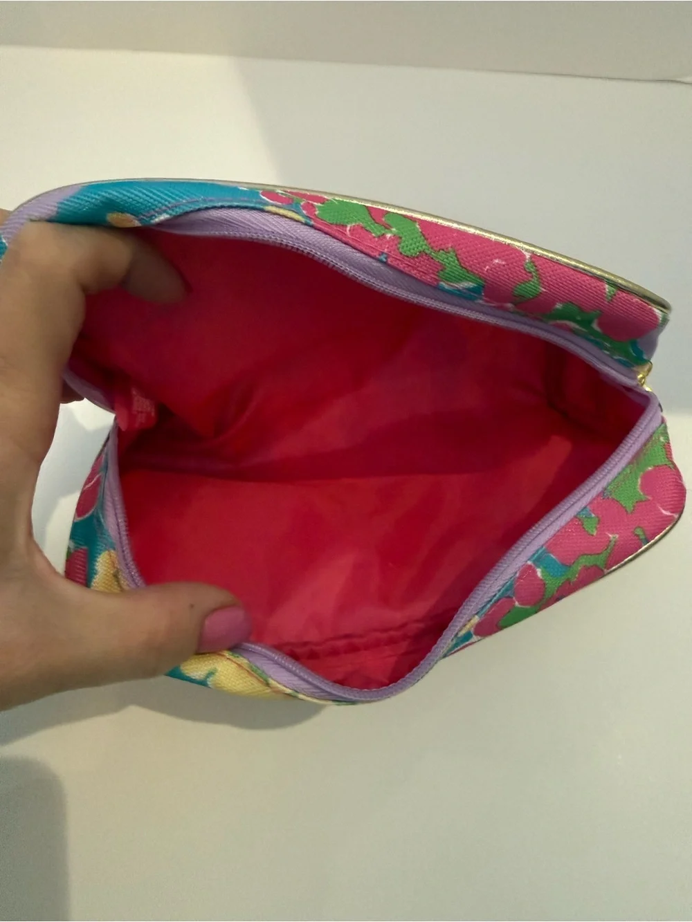NWOT Lilly Pullitzer Collab with Estée Lauder toiletry bag 8 x 5 x 2“